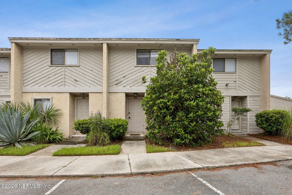 3801 CROWN POINT Road 1183, Jacksonville, FL 32257