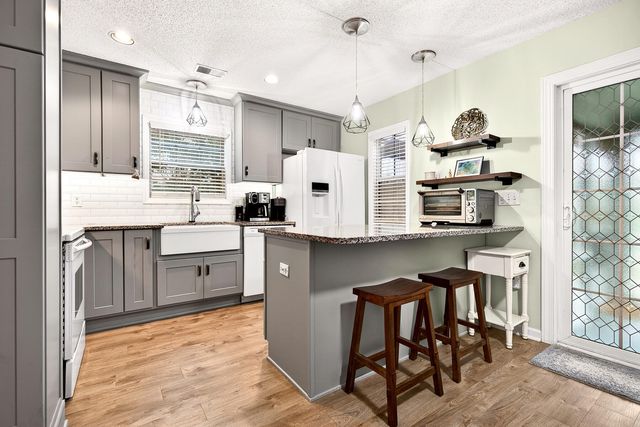 300 Yellow Hawthorn Circle, Summerville, SC 29483
