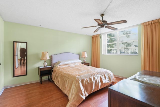 3000 NW 48th Terrace 130, Lauderdale Lakes, FL 33313