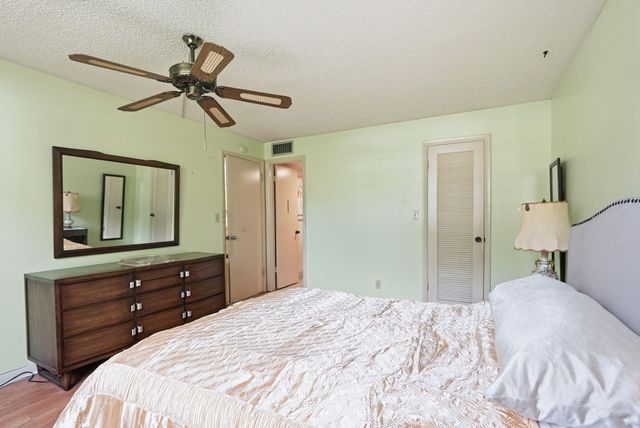 3000 NW 48th Terrace 130, Lauderdale Lakes, FL 33313