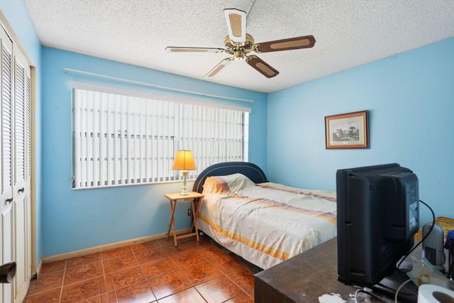3000 NW 48th Terrace 130, Lauderdale Lakes, FL 33313