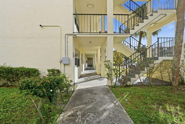 3000 NW 48th Terrace 130, Lauderdale Lakes, FL 33313