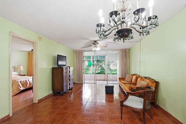 3000 NW 48th Terrace 130, Lauderdale Lakes, FL 33313