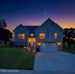 110 Brookhaven Dr, Vine Grove, KY 40175
