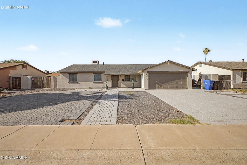 6226 W ALMERIA Road, Phoenix, AZ 85035 — photo 2