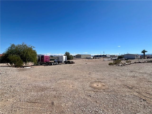 1360 E Hammer Road, Fort Mohave, AZ 86426