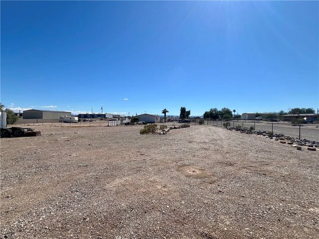 1360 E Hammer Road, Fort Mohave, AZ 86426