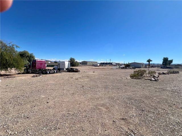 1360 E Hammer Road, Fort Mohave, AZ 86426