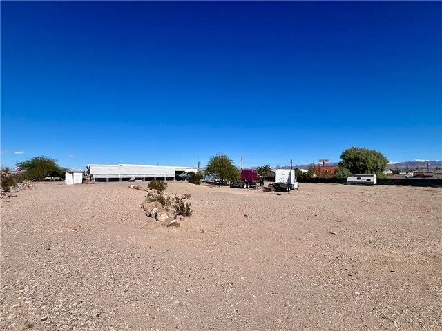 1360 E Hammer Road, Fort Mohave, AZ 86426