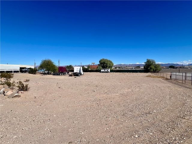 1360 E Hammer Road, Fort Mohave, AZ 86426