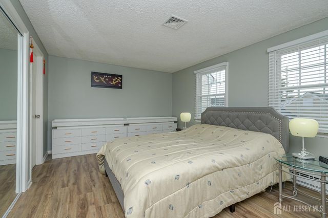 217 Mayflower Way O, Monroe, NJ 08831