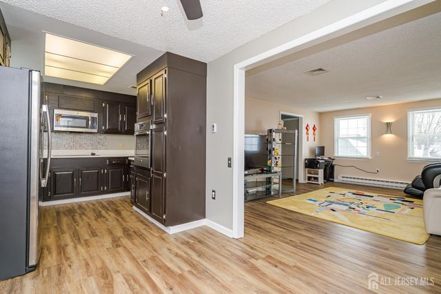 217 Mayflower Way O, Monroe, NJ 08831