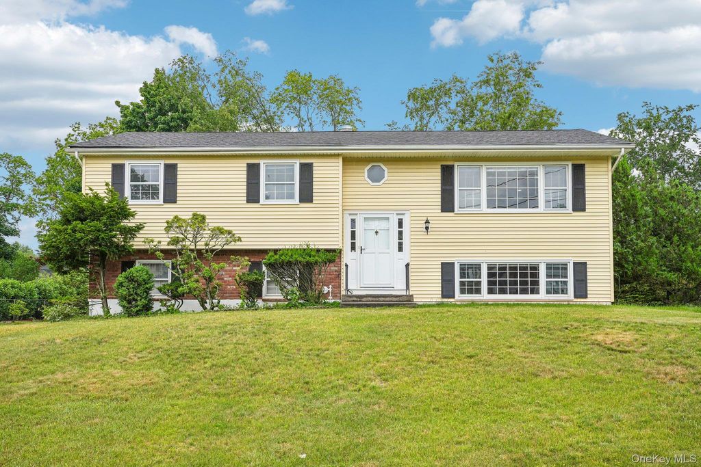 110 Orchid Drive, Pearl River, NY 10965