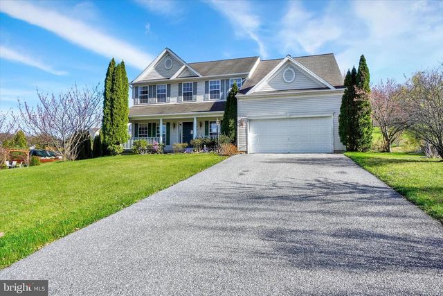 650 CLYDESDALE DR, York, PA 17402