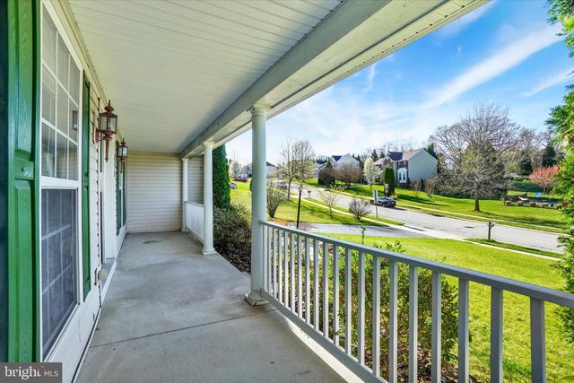 650 CLYDESDALE DR, York, PA 17402