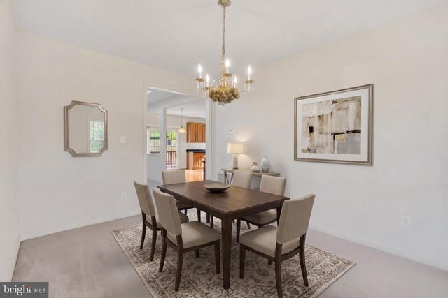 650 CLYDESDALE DR, York, PA 17402