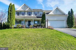 650 CLYDESDALE DR, York, PA 17402