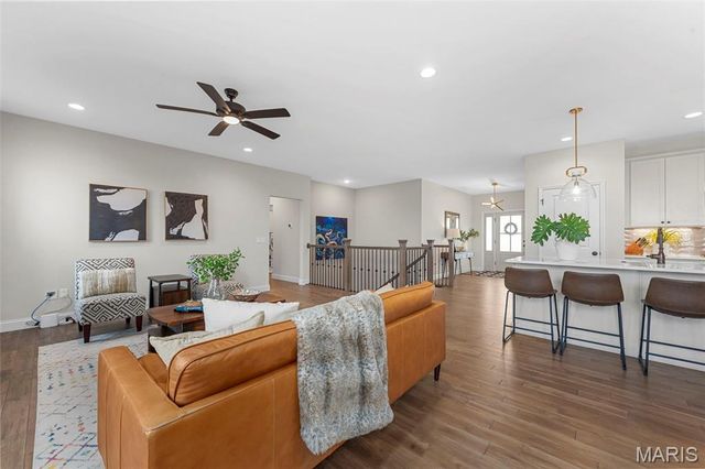 511 Leaning Woods Street, St Charles, MO 63301