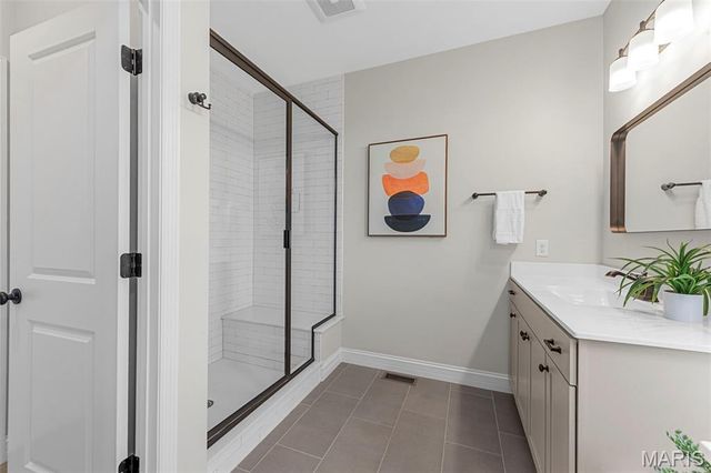 511 Leaning Woods Street, St Charles, MO 63301