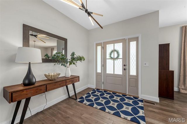 511 Leaning Woods Street, St Charles, MO 63301