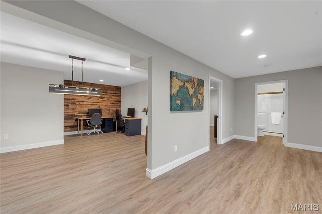 511 Leaning Woods Street, St Charles, MO 63301