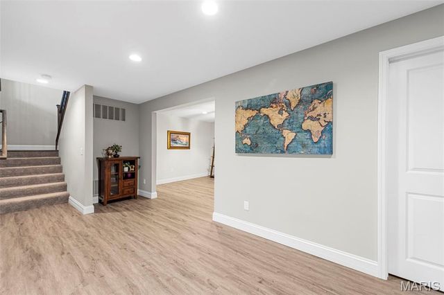 511 Leaning Woods Street, St Charles, MO 63301