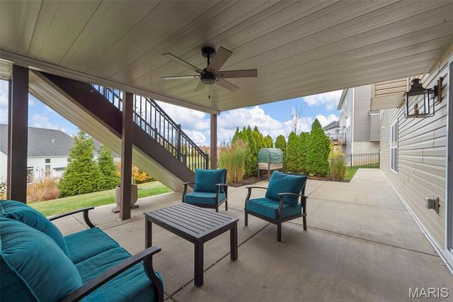 511 Leaning Woods Street, St Charles, MO 63301