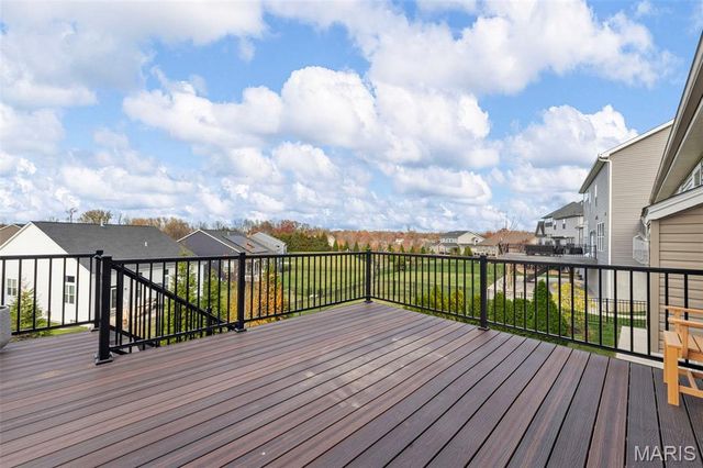 511 Leaning Woods Street, St Charles, MO 63301