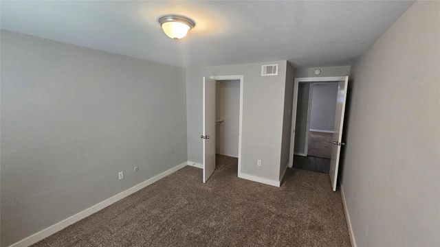 5731 W Airport Boulevard, Houston, TX 77035