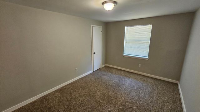 5731 W Airport Boulevard, Houston, TX 77035