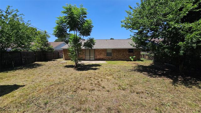 5731 W Airport Boulevard, Houston, TX 77035