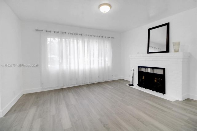 7770 NW 9th Ave, Miami, FL 33150