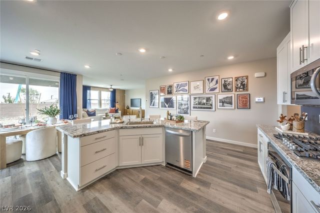 7920 Justin Cove Street, North Las Vegas, NV 89084