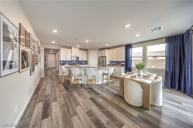 7920 Justin Cove Street, North Las Vegas, NV 89084