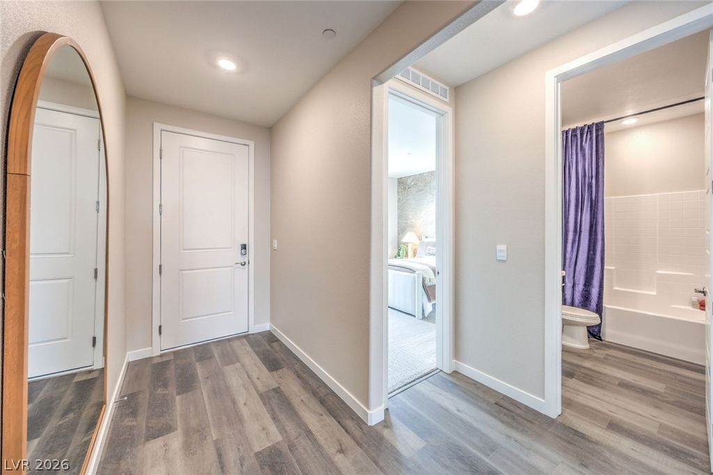 7920 Justin Cove Street, North Las Vegas, NV 89084