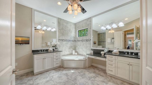 7640 HADDINGTON COVE, Lakewood Ranch, FL 34202