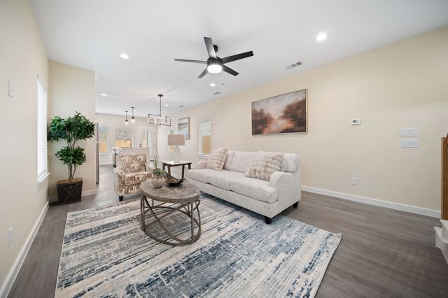 2524 Peabody Avenue, Dallas, TX 75215