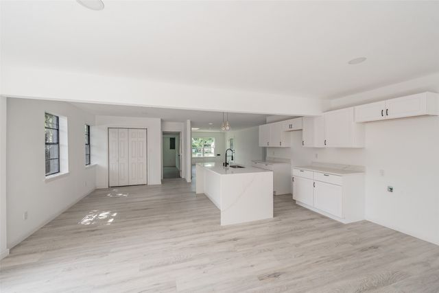 2402 E Overton Road, Dallas, TX 75216
