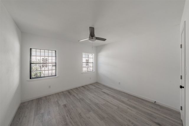 2402 E Overton Road, Dallas, TX 75216