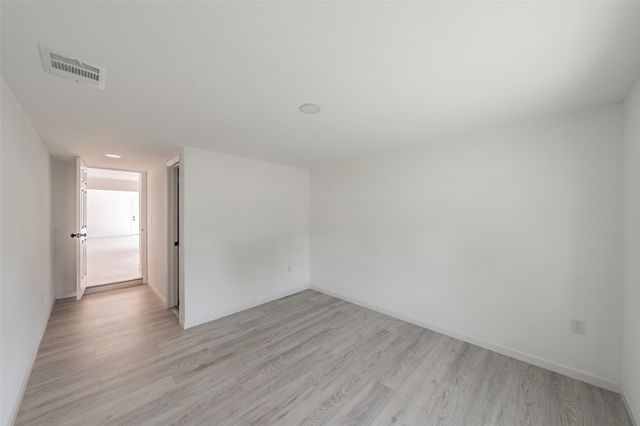 2402 E Overton Road, Dallas, TX 75216