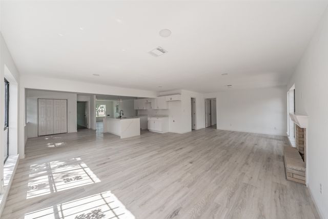 2402 E Overton Road, Dallas, TX 75216