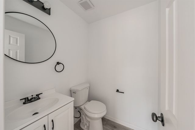 2402 E Overton Road, Dallas, TX 75216