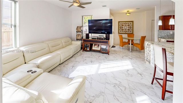 11669 SW 247th St, Homestead, FL 33032