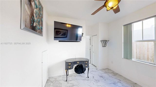 11669 SW 247th St, Homestead, FL 33032