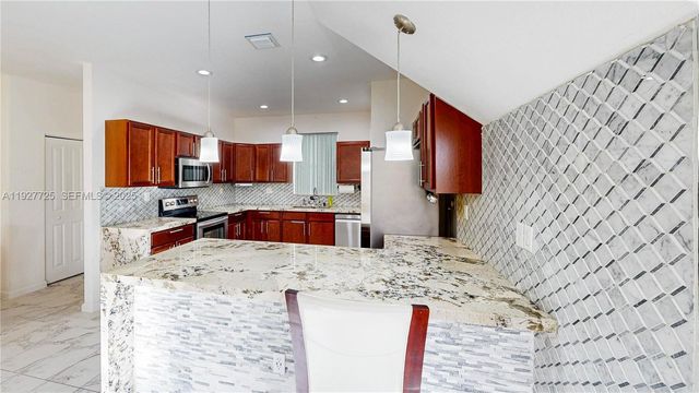 11669 SW 247th St, Homestead, FL 33032