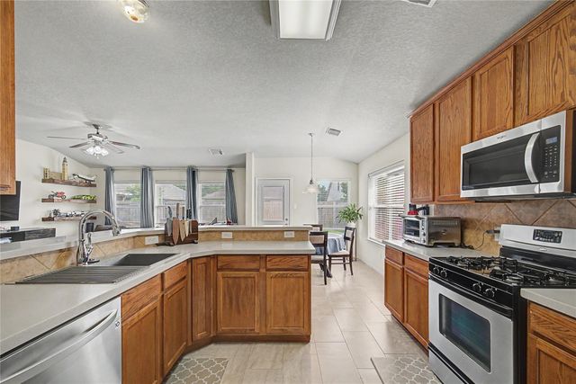 2725 Palermo Court, League City, TX 77573