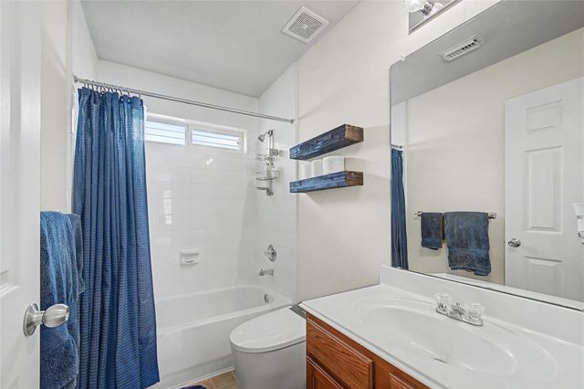 2725 Palermo Court, League City, TX 77573
