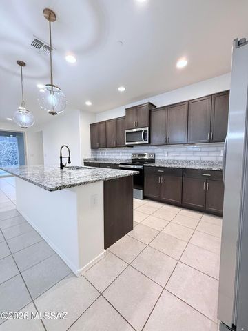 14041 E Red Pine Place, Vail, AZ 85641