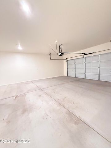 14041 E Red Pine Place, Vail, AZ 85641