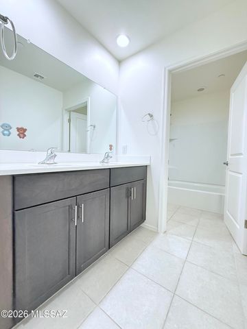 14041 E Red Pine Place, Vail, AZ 85641